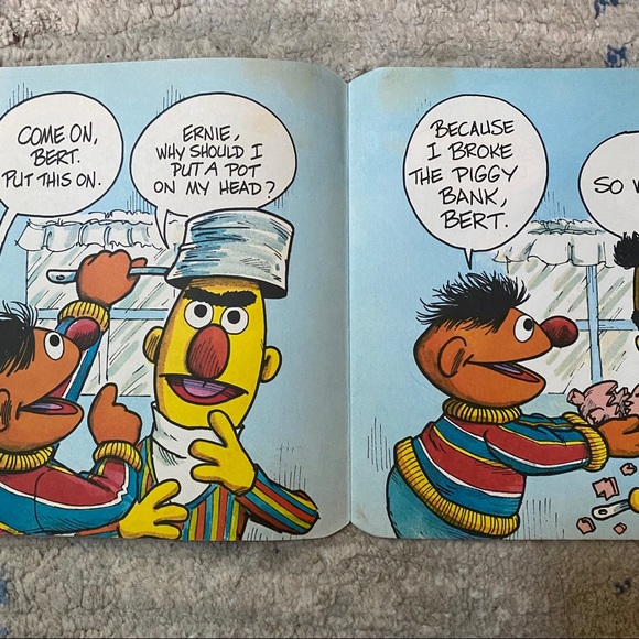 Sesame Street The ERNIE and BERT Book - Picture 3 of 4